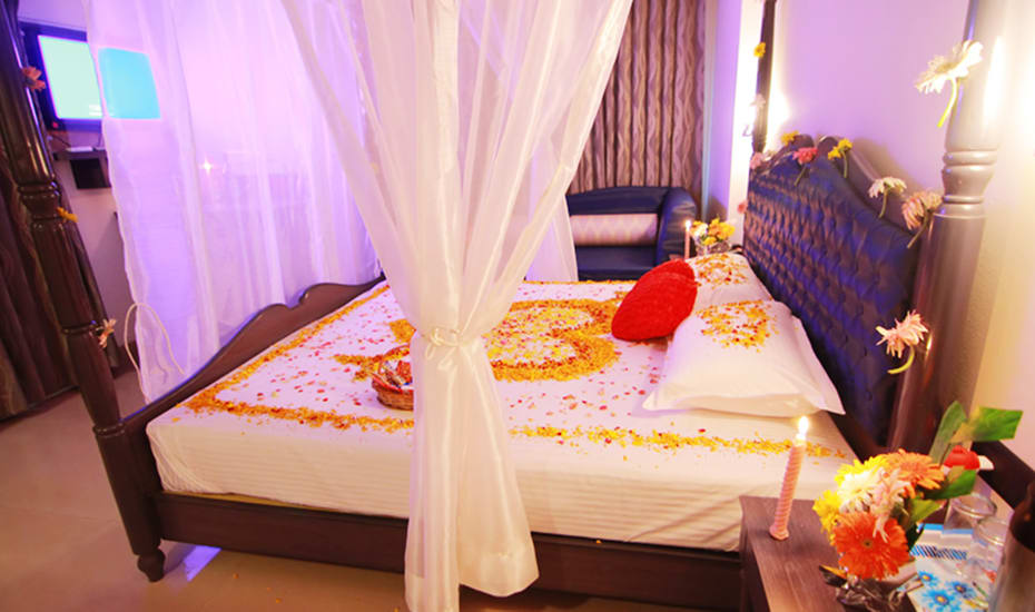 Hotel Poonam-Honeymoon Suites